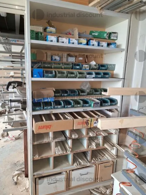 9#9200 Macchinari per lavorazione legno muniteria e ricambi vari