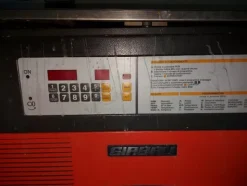 2#6201 Macchinari tessili e arredamento ufficio
