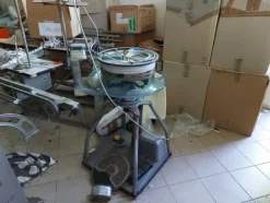 2#6201 Macchinari tessili e arredamento ufficio