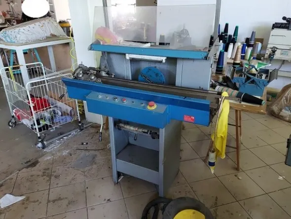 2#6201 Macchinari tessili e arredamento ufficio