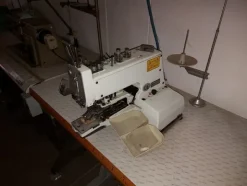 2#6201 Macchinari tessili e arredamento ufficio
