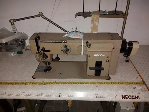 2#6201 Macchinari tessili e arredamento ufficio