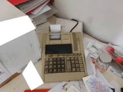 2#6201 Macchinari tessili e arredamento ufficio