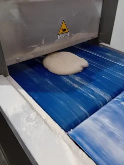 Macchina Stendi pizza automatica