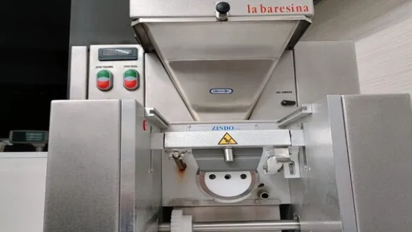 2#8315 Macchina ZINDO mod. BARESINA 3