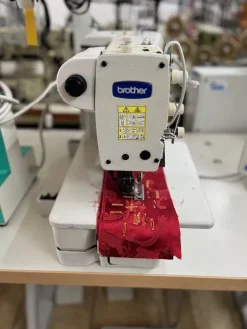 MACCHINE CUCIRE ASOLATRICE BROTHERHE800A HE800B
