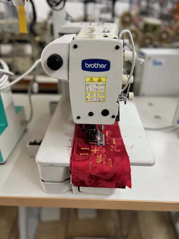 MACCHINE CUCIRE ASOLATRICE BROTHERHE800A HE800B