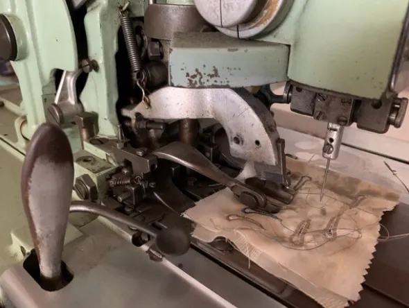 1#7461 Macchine da cucire e per il confezionamento di capi di abbigliamento
