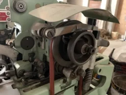 1#7461 Macchine da cucire e per il confezionamento di capi di abbigliamento