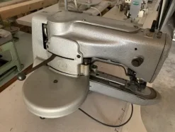 1#7461 Macchine da cucire e per il confezionamento di capi di abbigliamento