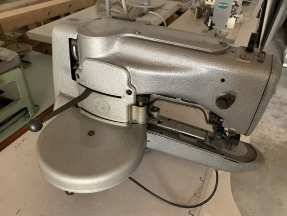 1#7461 Macchine da cucire e per il confezionamento di capi di abbigliamento