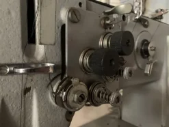 1#7461 Macchine da cucire e per il confezionamento di capi di abbigliamento
