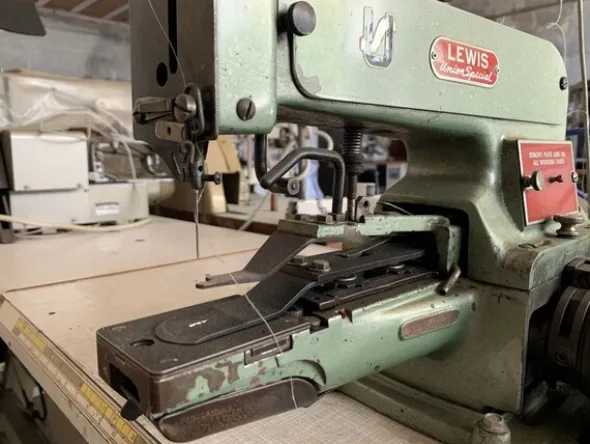 1#7461 Macchine da cucire e per il confezionamento di capi di abbigliamento