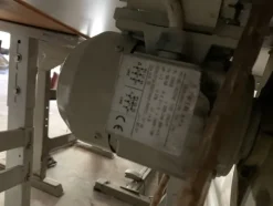1#7461 Macchine da cucire e per il confezionamento di capi di abbigliamento