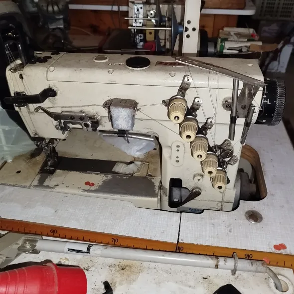 Macchine da cucire in blocco o singole