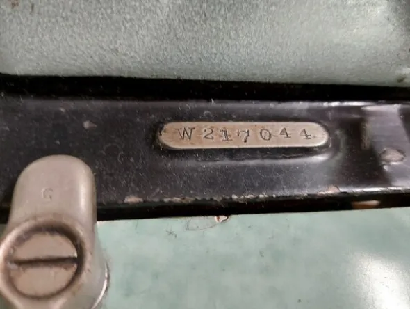 7#7447 Macchine da cucito Pfaff e attaccabottoni