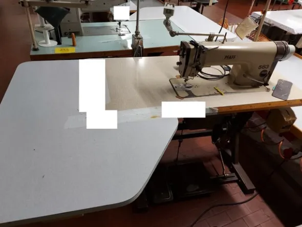 7#7447 Macchine da cucito Pfaff e attaccabottoni