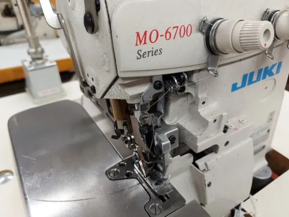 7#7447 Macchine da cucito Pfaff e attaccabottoni