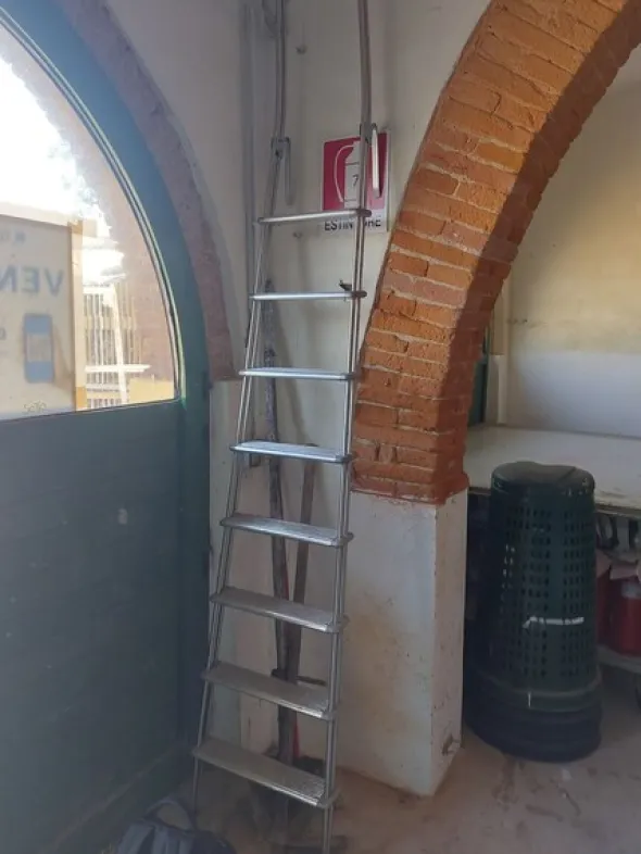 59#8449 Macchine e attrezzature lavorazione pelli