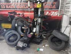 1#9643 Macchine e attrezzature per gommista e Rimanenze di magazzino pneumatici
