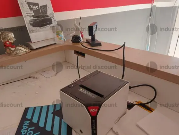 1#9643 Macchine e attrezzature per gommista e Rimanenze di magazzino pneumatici