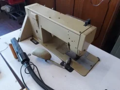 11#7419 Macchine per cucire