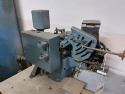 49#7419 Macchine per cucire per calzatura e pelletteria