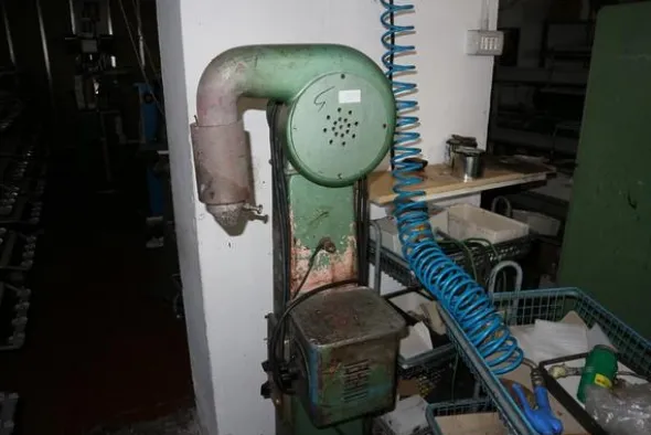 116#2183 Macchine per lavorazione scarpe Amic e Bombelli