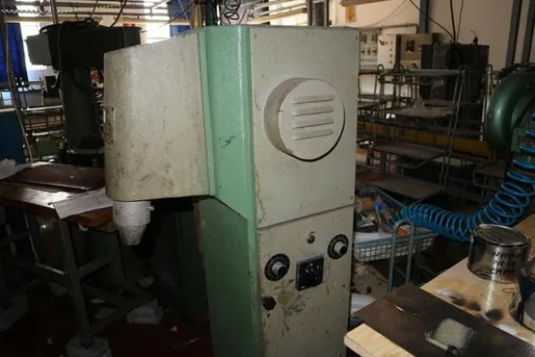 116#2183 Macchine per lavorazione scarpe Amic e Bombelli