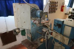 116#2183 Macchine per lavorazione scarpe Amic e Bombelli