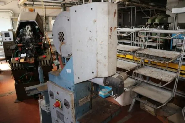 116#2183 Macchine per lavorazione scarpe Amic e Bombelli