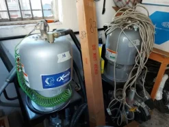 4#12020 Macchine per tinteggiatura a spruzzoincluso deiricambi correlati e blocco arredi