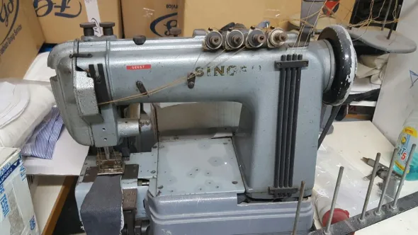 Macchine produzione d'abbigliamento (tutte o dettaglio)