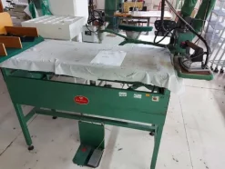 141#6059 Macchini lineari Juki DDL-9000DS e piano da stiro Ticiesse