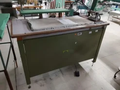 141#6059 Macchini lineari Juki DDL-9000DS e piano da stiro Ticiesse