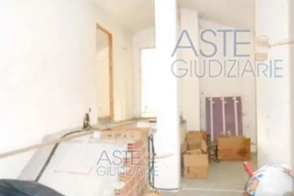 #8031 Magazzino al piano terzo
