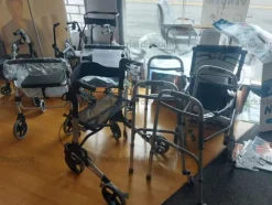 1#8868 Magazzino di articoli medico sanitari