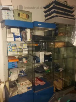 1#8868 Magazzino di articoli medico sanitari