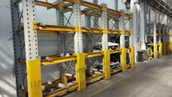48#7179 Magazzino di stampi e scaffalature
