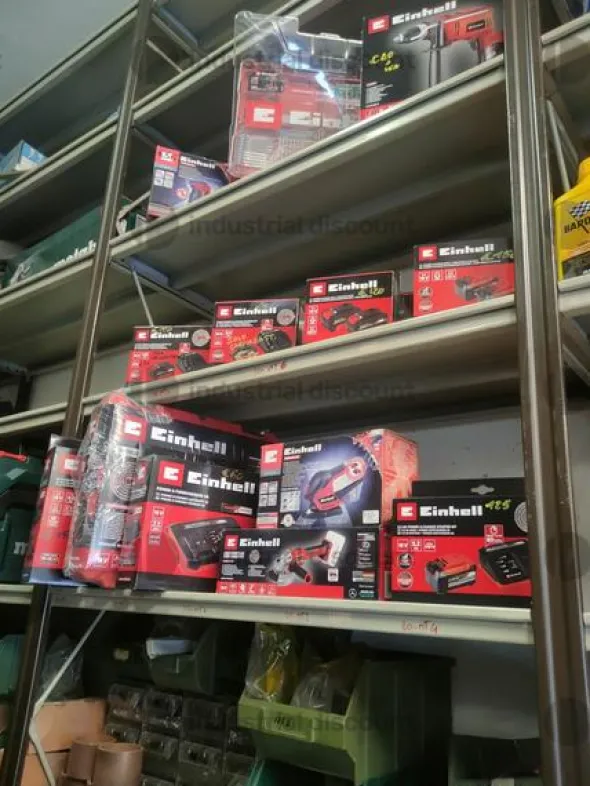 2#9538 Magazzino ferramenta