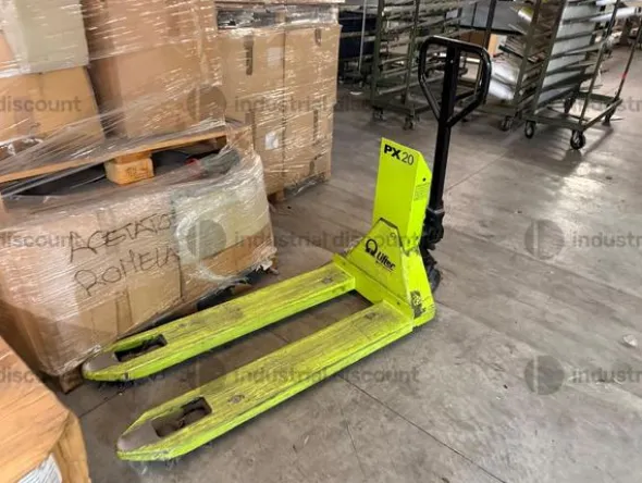 5#9855 Magazzino Filati