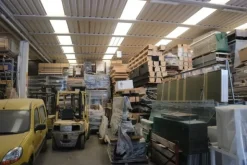 25#5360 Magazzino legname e materiale elettrico