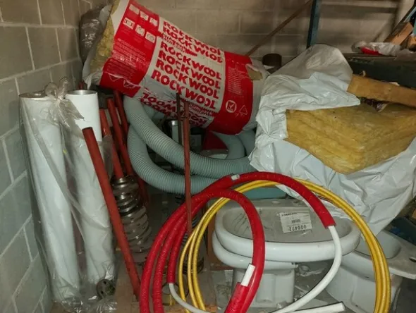 1#7043 Magazzino per lavorazioni meccaniche e ventilazione