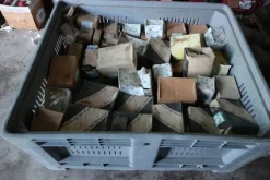 6#5843 Magazzino ricambi e macchinari per impianti di frantoio