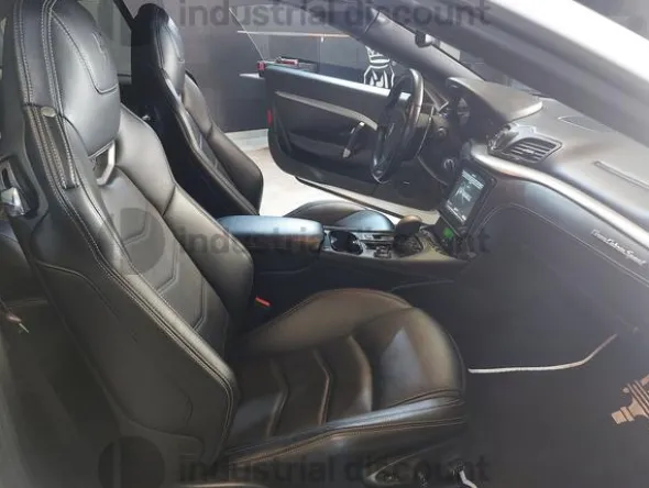 1#8717 Maserati Grancabrio Sport F1