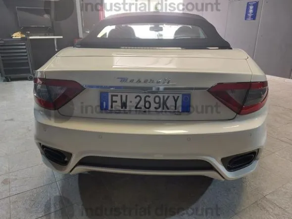 1#8717 Maserati Grancabrio Sport F1