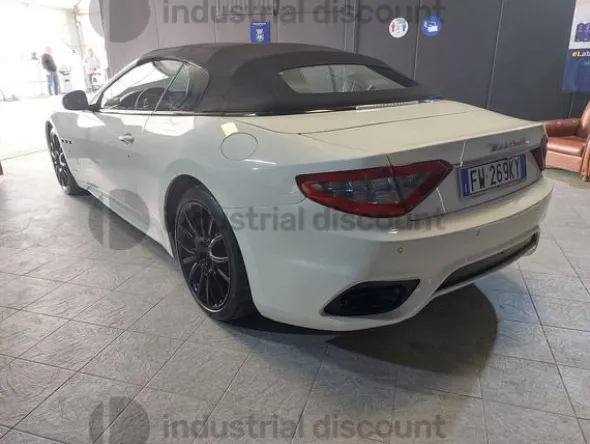 1#8717 Maserati Grancabrio Sport F1