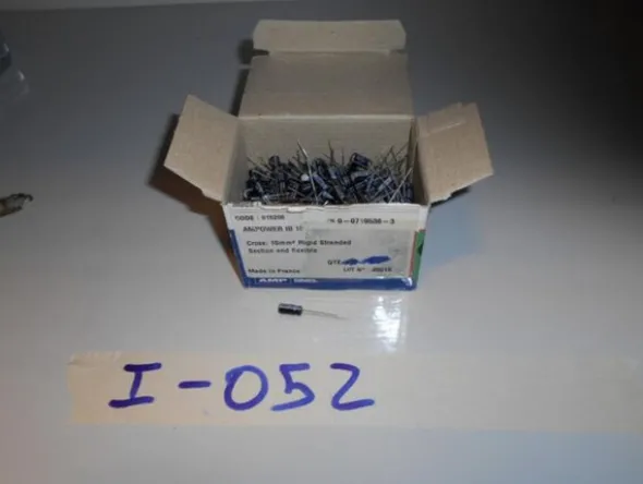 31#7585 Materiale e componentistica elettronica