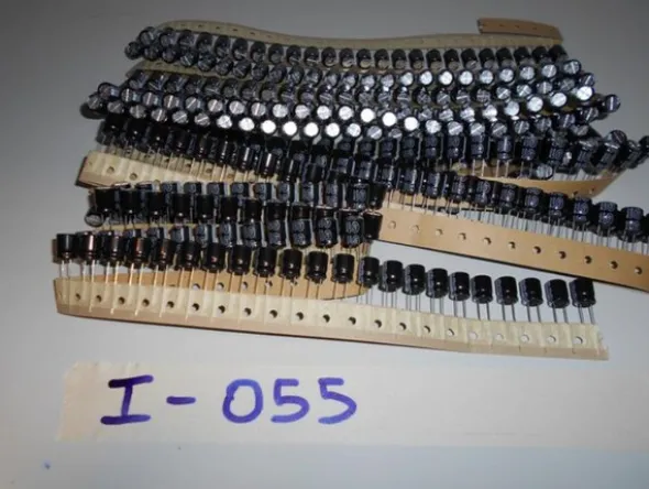 31#7585 Materiale e componentistica elettronica