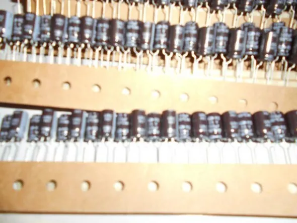 31#7585 Materiale e componentistica elettronica